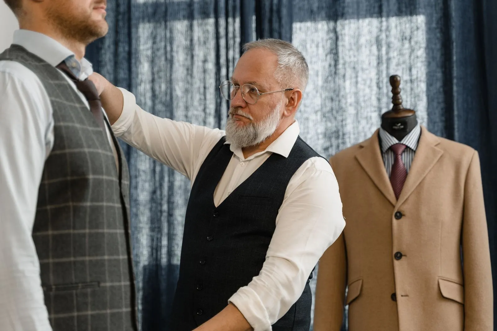 How Should a Work Uniform Fit?